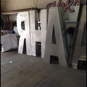 Alüminyum kutu harf